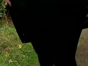 strapon handjob víde ...