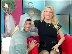 A gf Boazona parece  ...
